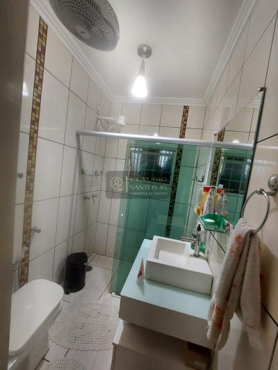 Casa a Venda Proximo a Comendador