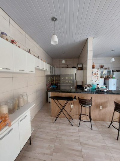 Casa a Venda Proximo a Comendador