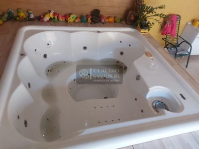 Casa a Venda Proximo a Comendador