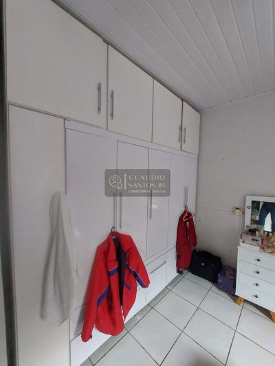 Casa a Venda Proximo a Comendador